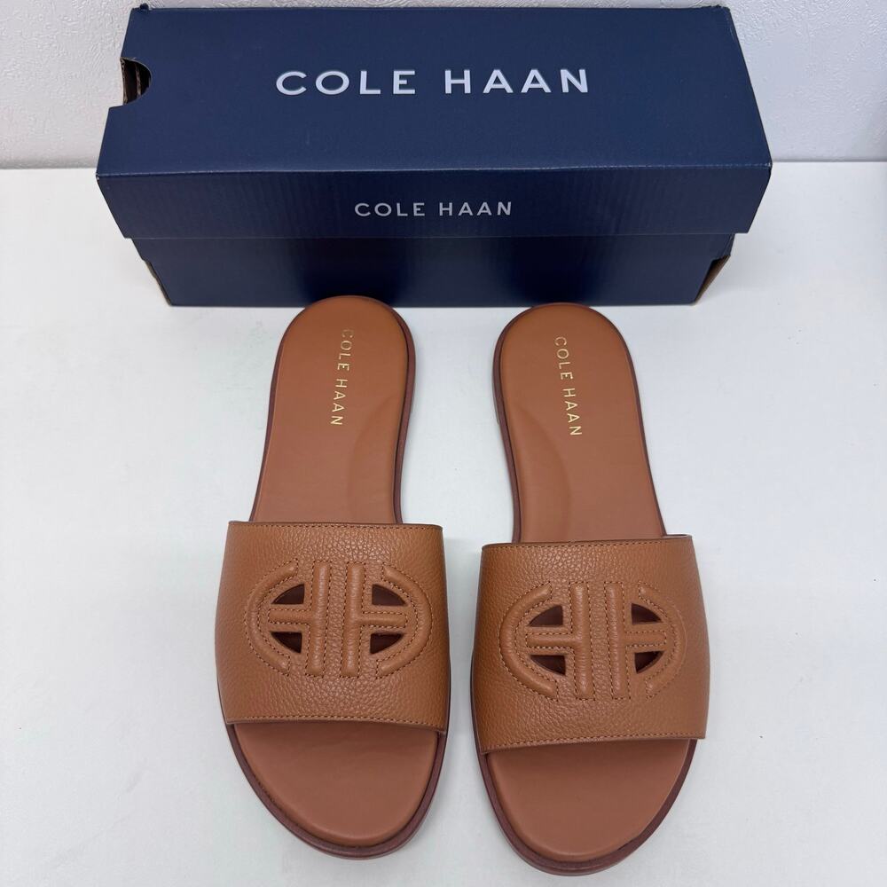 NEW Cole Haan Women's 7B Flynn Logo Slide Sandal Pecan Leather Comfort Resort